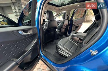 Внедорожник / Кроссовер Ford Escape 2020 в 