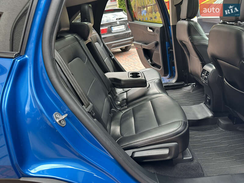 Внедорожник / Кроссовер Ford Escape 2020 в Ивано-Франковске