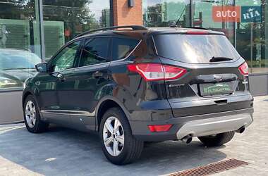 Внедорожник / Кроссовер Ford Escape 2015 в 