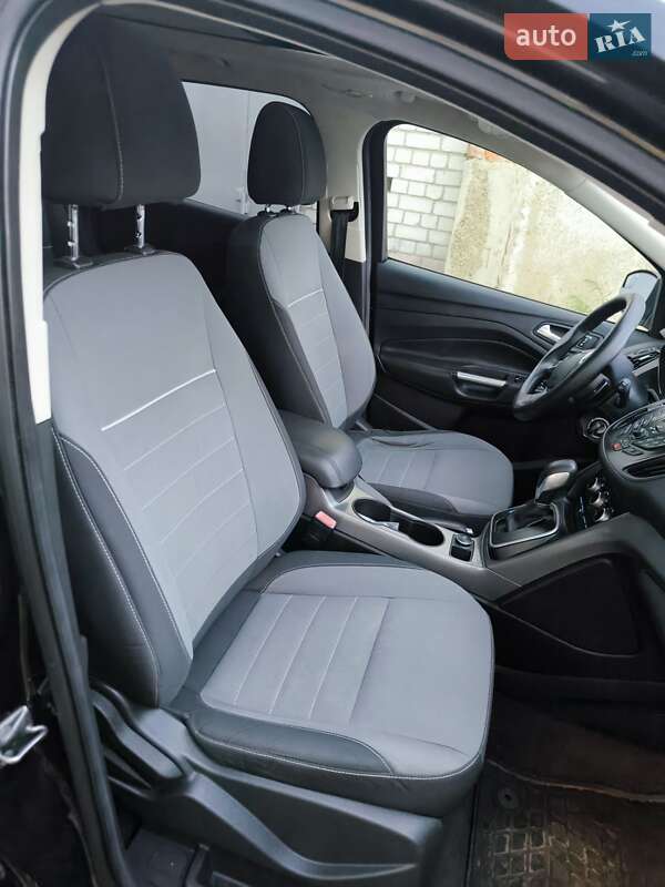 Внедорожник / Кроссовер Ford Escape 2012 в Чернигове