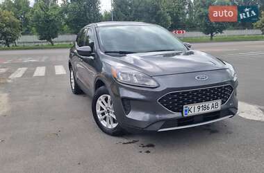 Внедорожник / Кроссовер Ford Escape 2020 в 