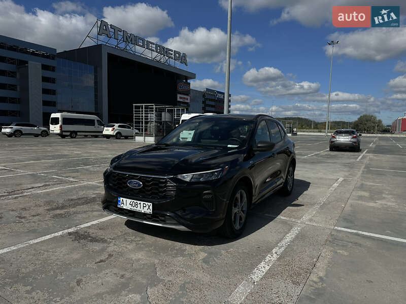 Внедорожник / Кроссовер Ford Escape 2023 в Киеве