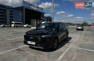 Внедорожник / Кроссовер Ford Escape 2023 в 