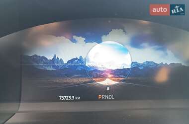 Внедорожник / Кроссовер Ford Escape 2020 в 