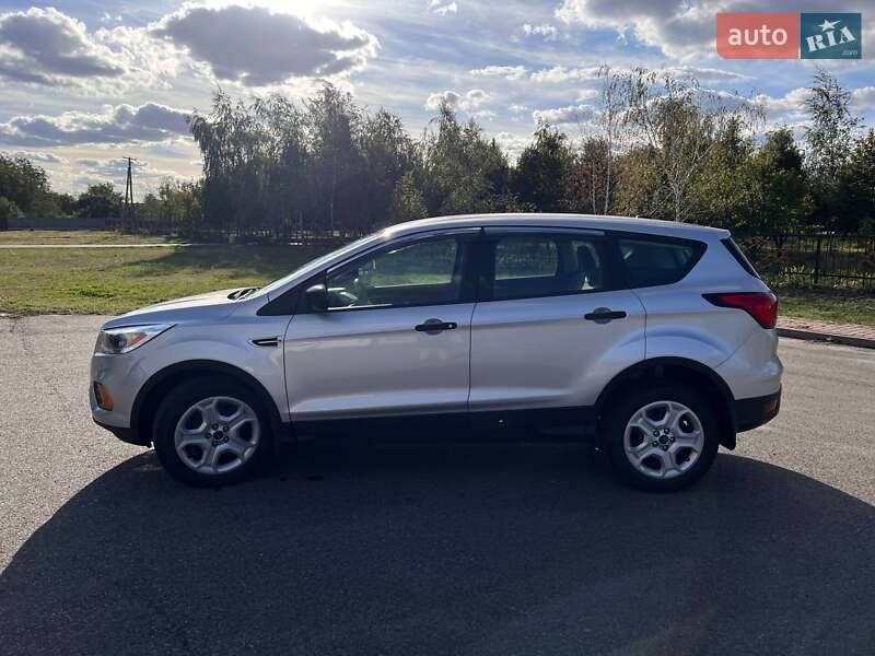 Позашляховик / Кросовер Ford Escape 2019 в Полтаві