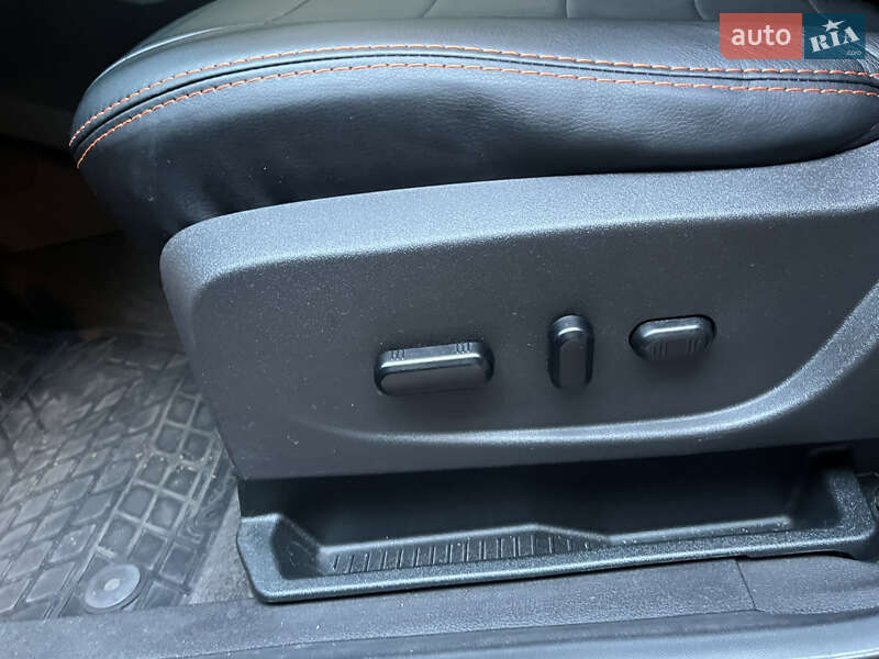 Внедорожник / Кроссовер Ford Escape 2018 в Львове фото 21 Внедорожник / Кроссовер Ford Escape 2018 в Львове