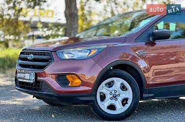 Внедорожник / Кроссовер Ford Escape 2018 в 