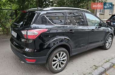 Внедорожник / Кроссовер Ford Escape 2017 в 