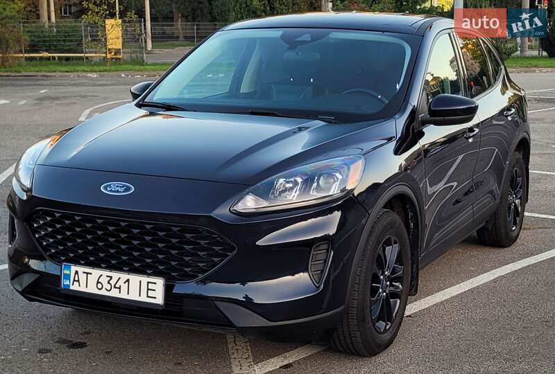 Позашляховик / Кросовер Ford Escape 2021 в Івано-Франківську
