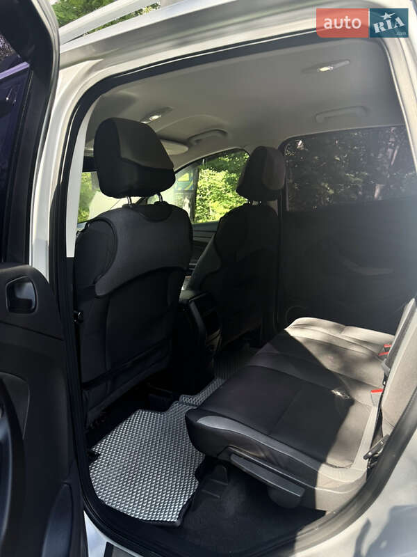 Внедорожник / Кроссовер Ford Escape 2012 в Черновцах