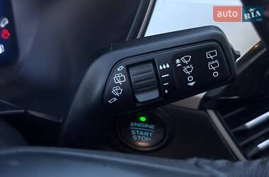 Внедорожник / Кроссовер Ford Escape 2020 в 