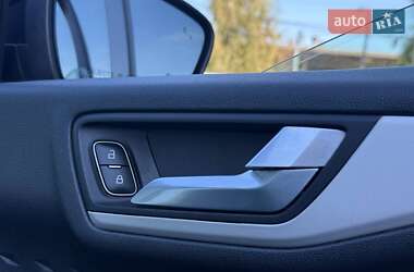 Внедорожник / Кроссовер Ford Escape 2020 в 