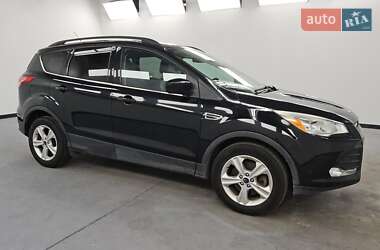 Внедорожник / Кроссовер Ford Escape 2015 в 