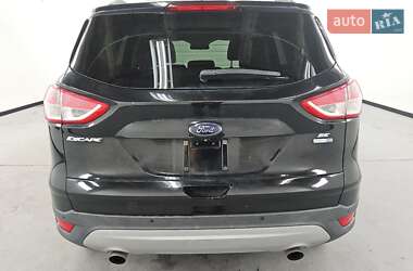 Внедорожник / Кроссовер Ford Escape 2015 в 