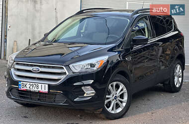 Позашляховик / Кросовер Ford Escape 2018 в Вінниці