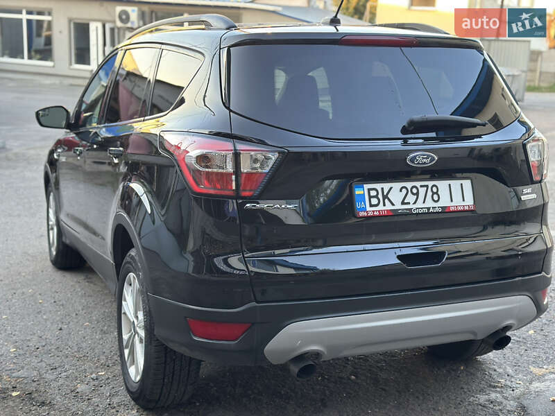 Внедорожник / Кроссовер Ford Escape 2018 в Виннице