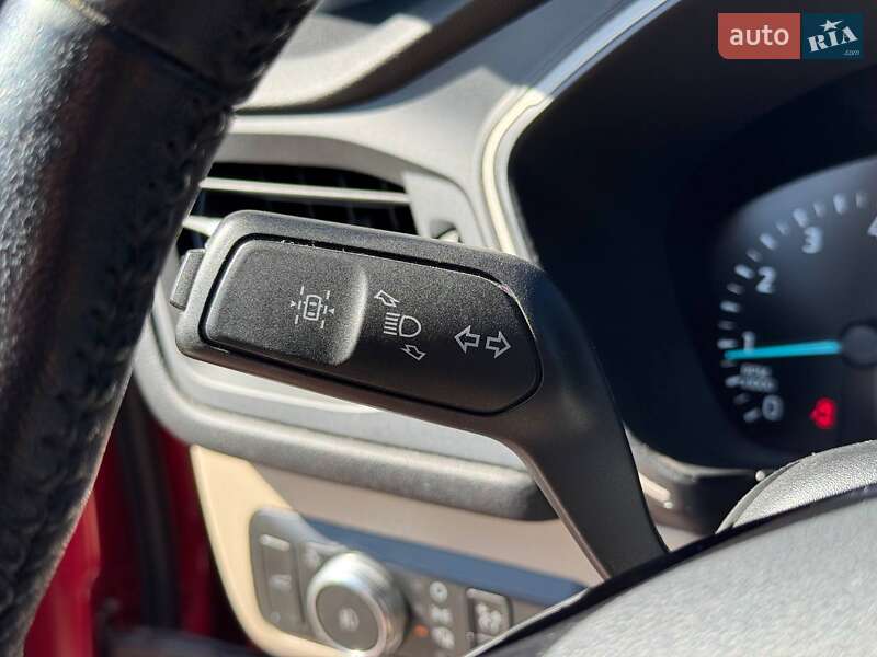 Внедорожник / Кроссовер Ford Escape 2021 в Киеве