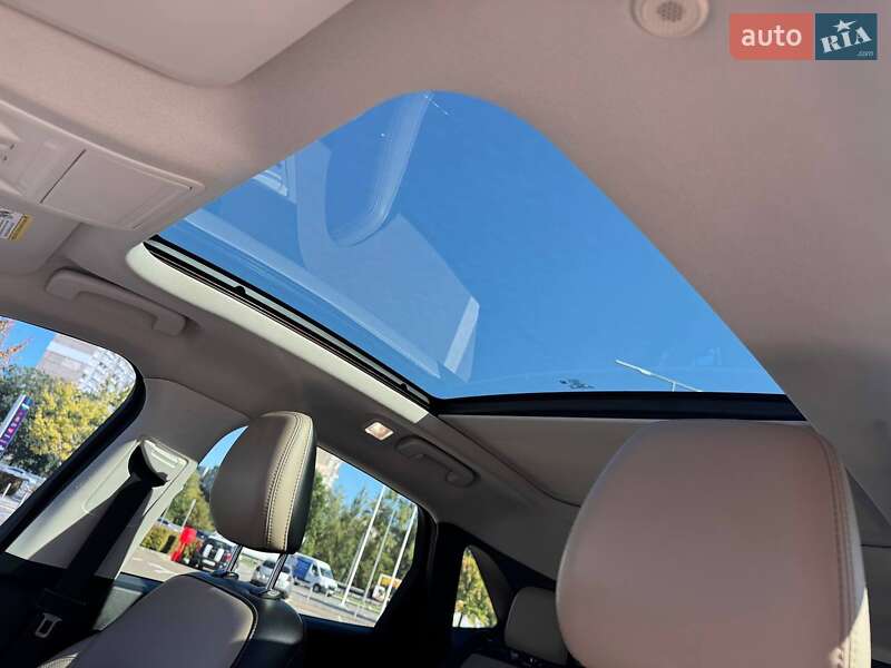 Внедорожник / Кроссовер Ford Escape 2021 в Киеве