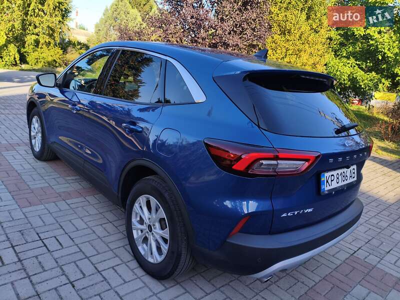 Внедорожник / Кроссовер Ford Escape 2023 в Запорожье