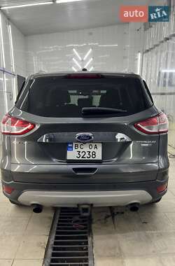 Внедорожник / Кроссовер Ford Escape 2015 в 