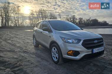 Внедорожник / Кроссовер Ford Escape 2017 в Черкассах