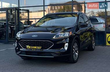 Внедорожник / Кроссовер Ford Escape 2020 в 