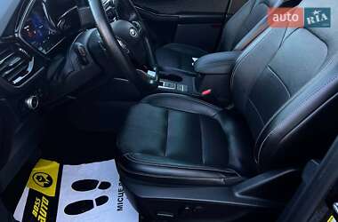 Внедорожник / Кроссовер Ford Escape 2020 в 