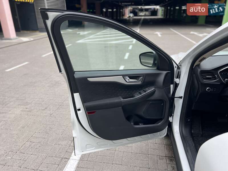 Внедорожник / Кроссовер Ford Escape 2020 в Киеве фото 19 Внедорожник / Кроссовер Ford Escape 2020 в Киеве