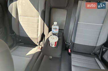 Внедорожник / Кроссовер Ford Escape 2012 в 