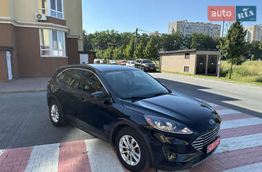 Внедорожник / Кроссовер Ford Escape 2021 в 