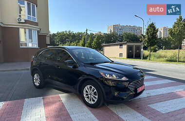 Внедорожник / Кроссовер Ford Escape 2021 в 