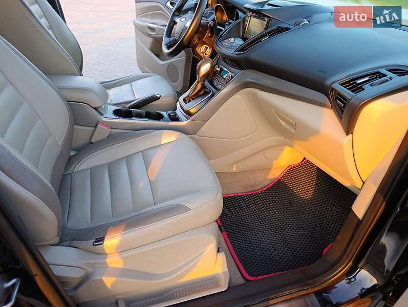 Внедорожник / Кроссовер Ford Escape 2012 в Горохове