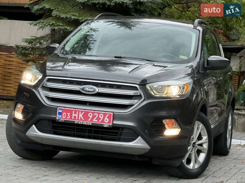 Внедорожник / Кроссовер Ford Escape 2016 в Дрогобыче