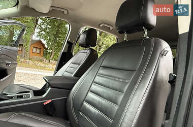 Внедорожник / Кроссовер Ford Escape 2016 в 