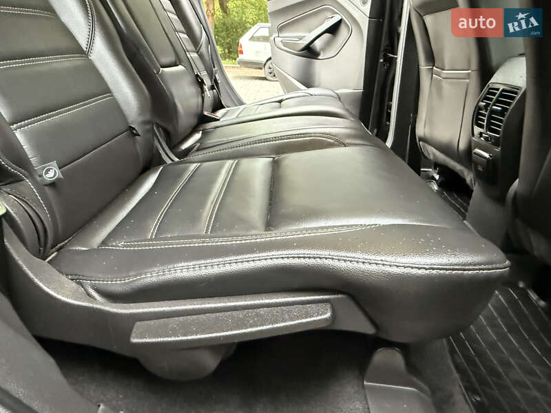 Внедорожник / Кроссовер Ford Escape 2016 в Дрогобыче