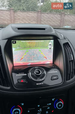 Внедорожник / Кроссовер Ford Escape 2018 в 