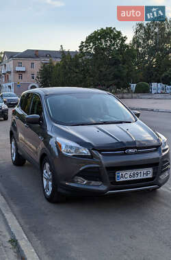 Внедорожник / Кроссовер Ford Escape 2015 в 