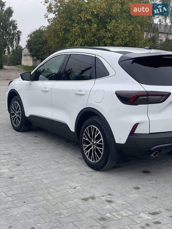 Внедорожник / Кроссовер Ford Escape 2023 в Львове