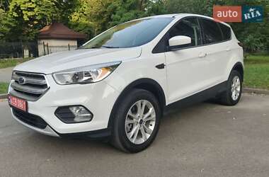 Внедорожник / Кроссовер Ford Escape 2019 в 