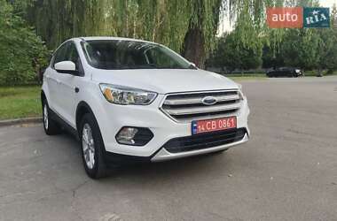 Внедорожник / Кроссовер Ford Escape 2019 в 
