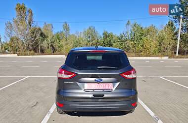 Внедорожник / Кроссовер Ford Escape 2015 в 