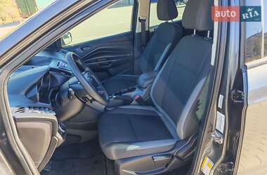 Внедорожник / Кроссовер Ford Escape 2015 в 
