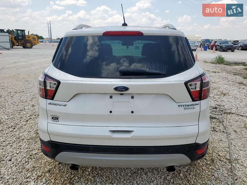 Внедорожник / Кроссовер Ford Escape 2017 в Черкассах