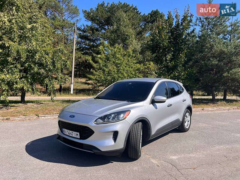 Внедорожник / Кроссовер Ford Escape 2019 в Горишних Плавнях