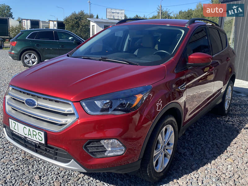 Внедорожник / Кроссовер Ford Escape 2018 в Львове