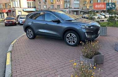 Внедорожник / Кроссовер Ford Escape 2021 в 