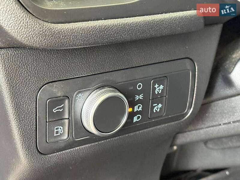 Внедорожник / Кроссовер Ford Escape 2020 в Одессе