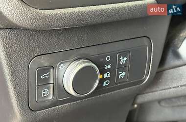 Внедорожник / Кроссовер Ford Escape 2020 в 