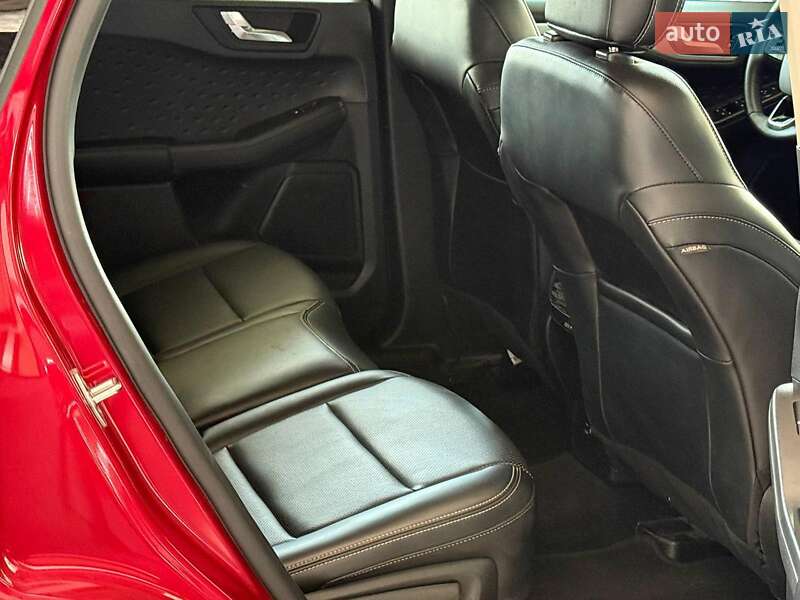 Внедорожник / Кроссовер Ford Escape 2020 в Одессе