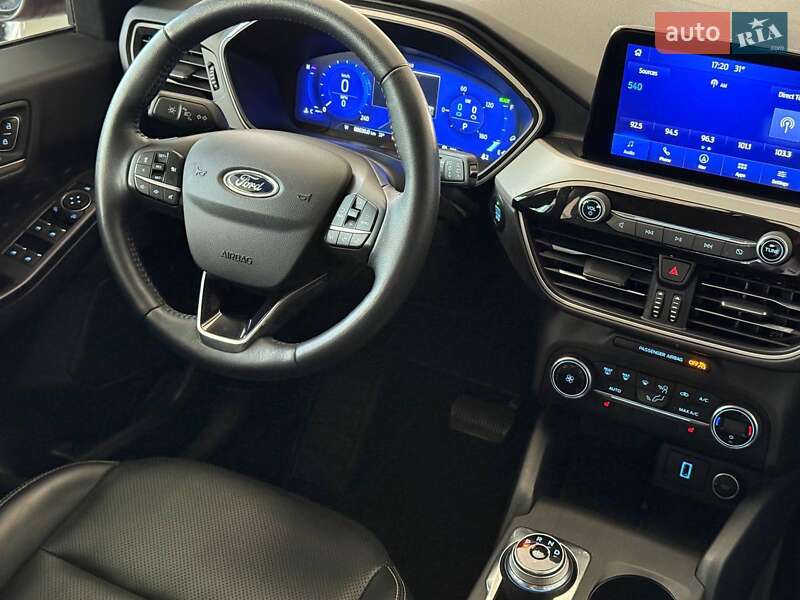 Внедорожник / Кроссовер Ford Escape 2020 в Одессе